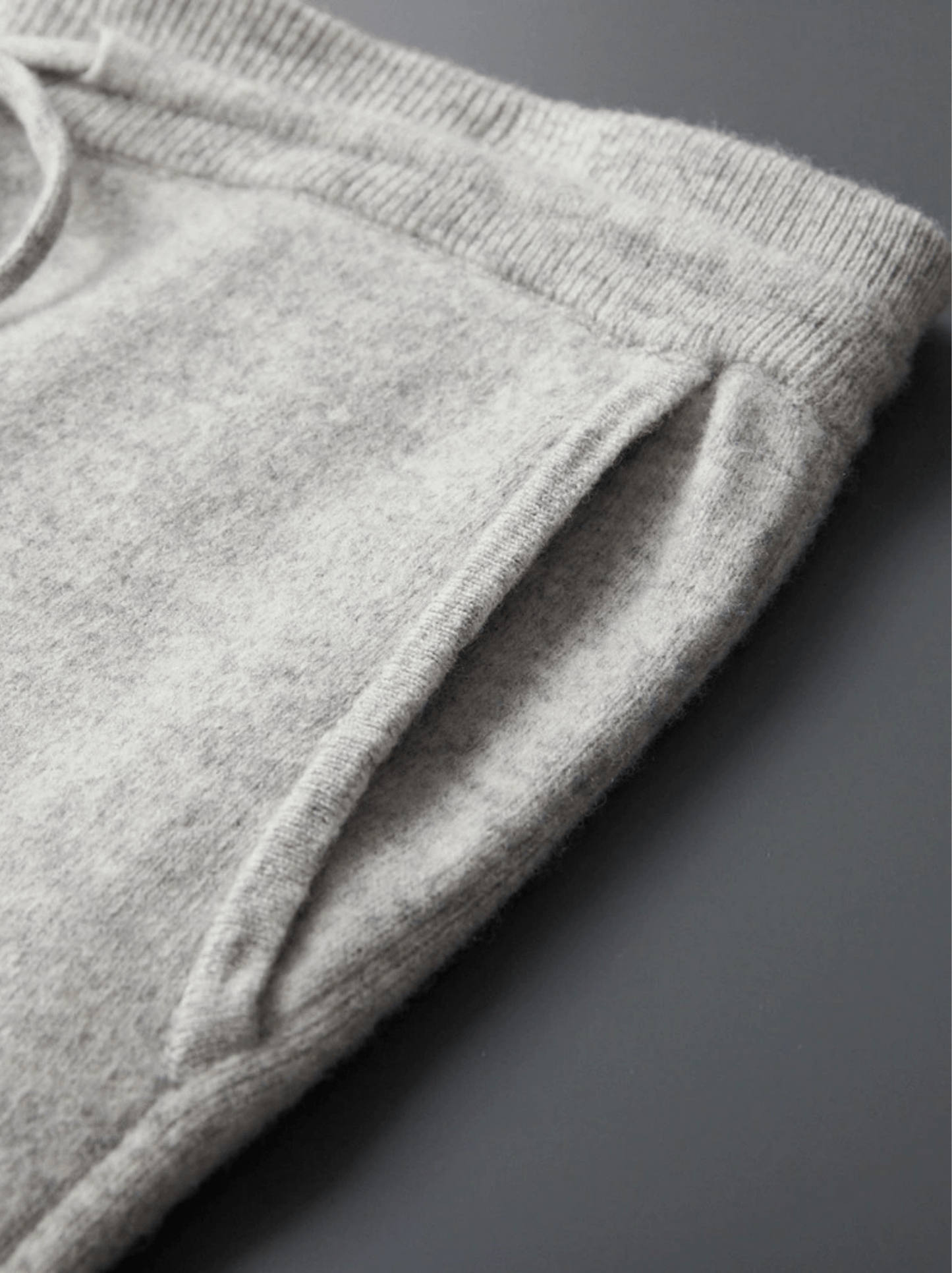 Relaxed Fit Cashmere Sweatpants