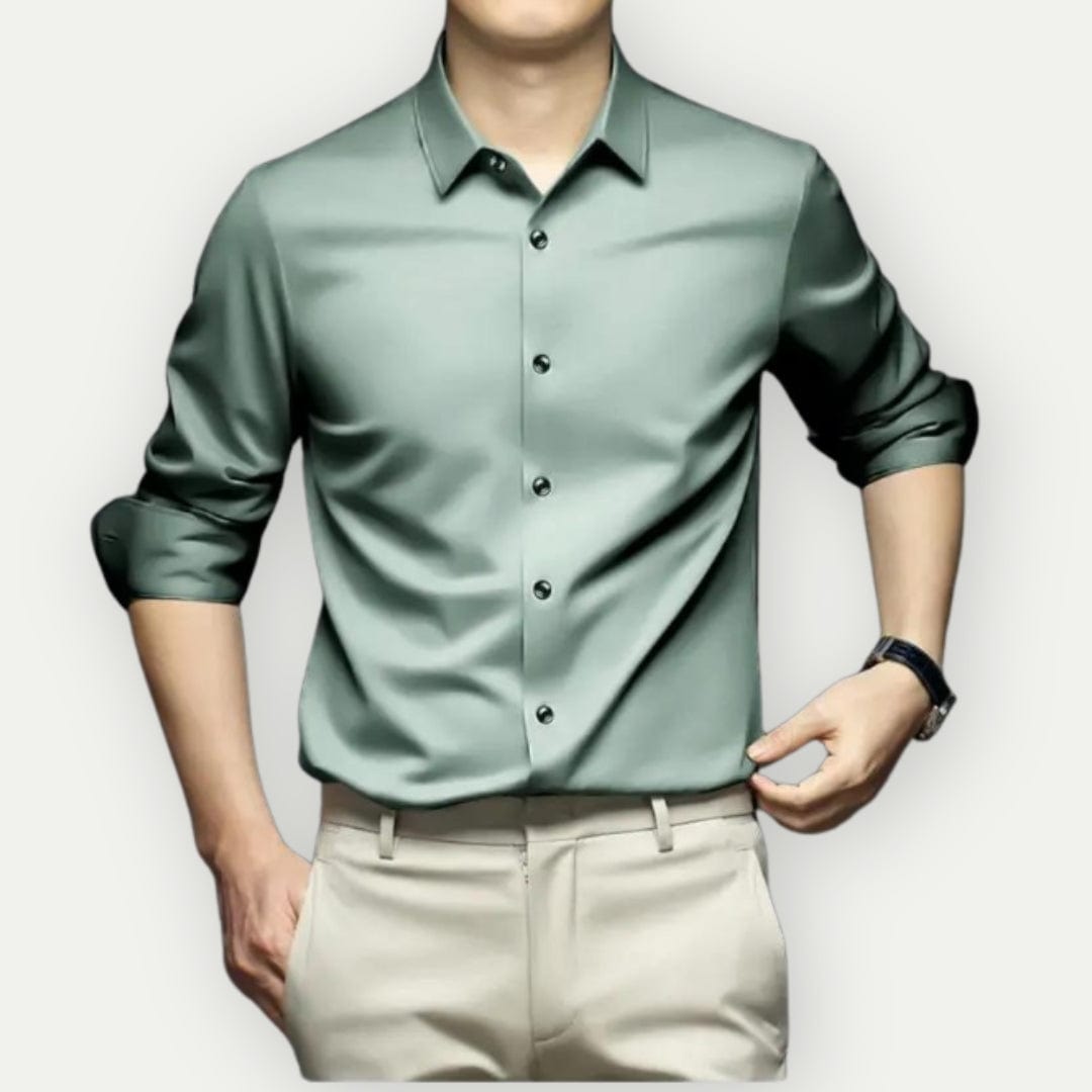 Stryk- och skrynkelfri herrskjorta i modern slim fit