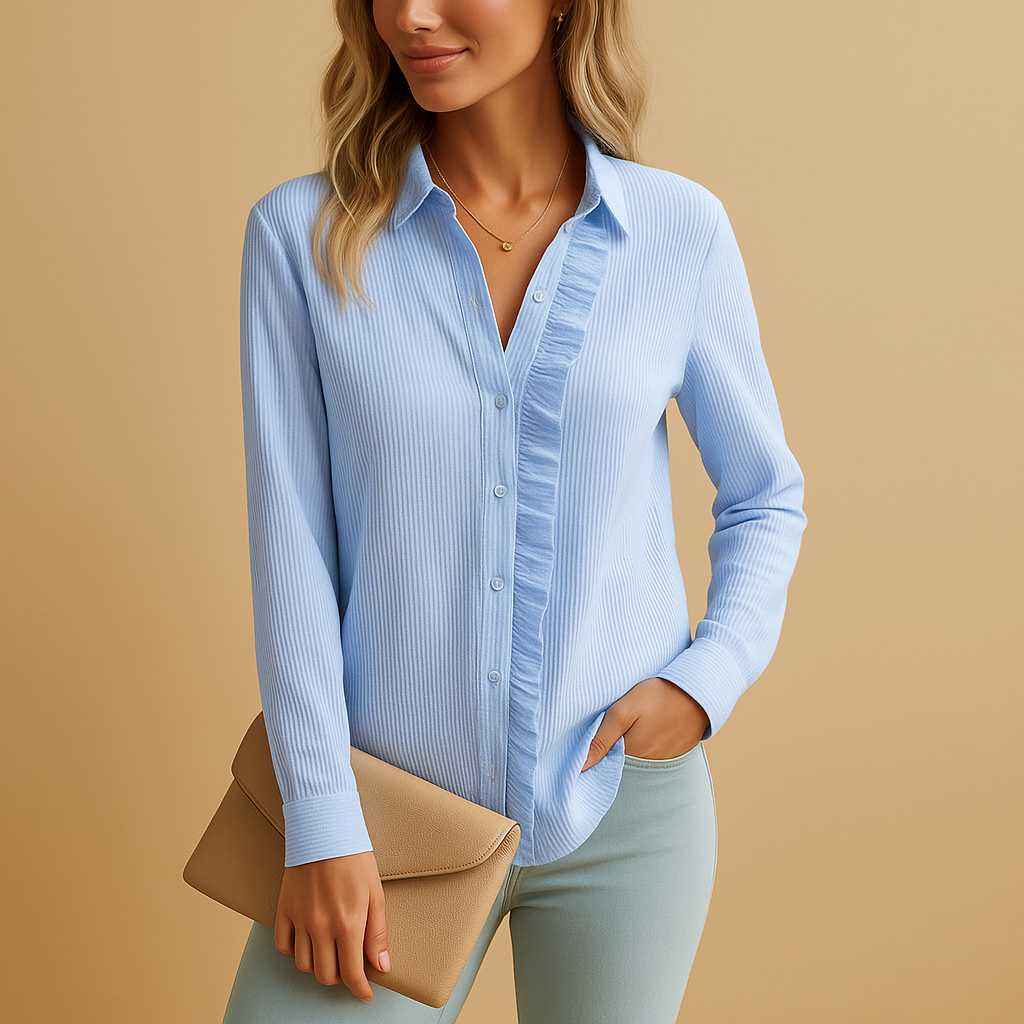 Tessa – Randig blus med volanger för damer