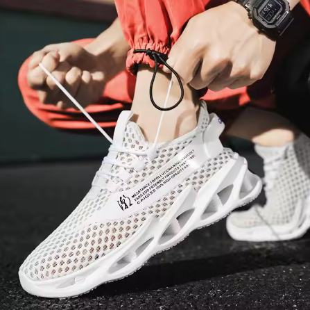Vita Sport Sneakers med Transparent Design – Luftig & Stilren