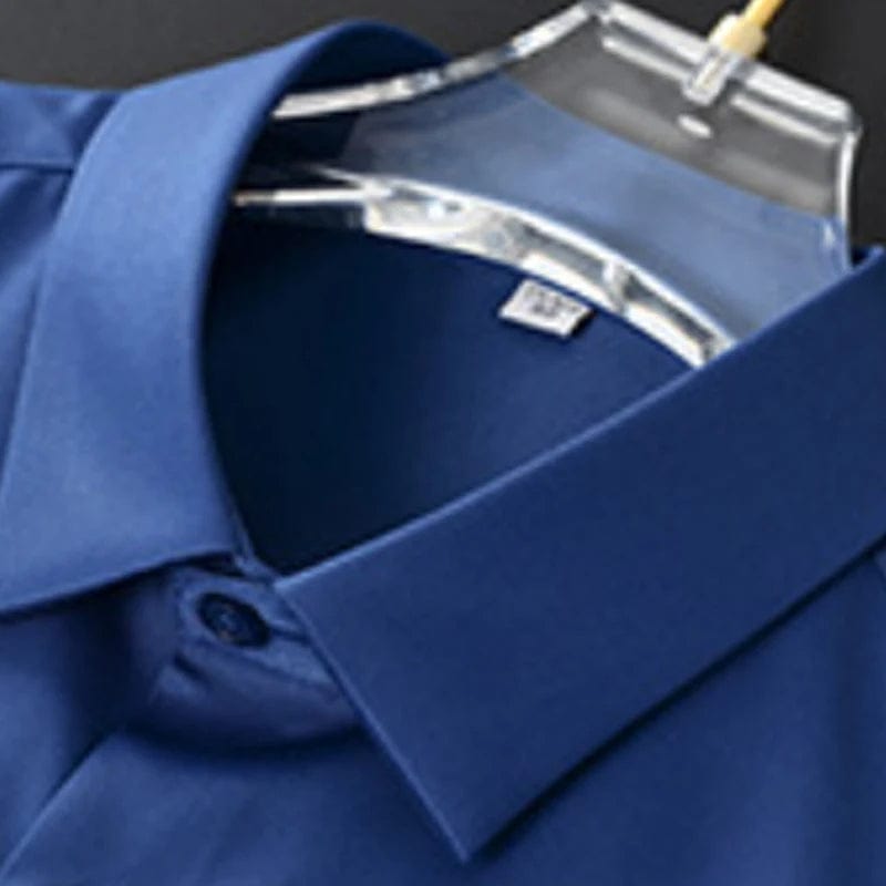 Stryk- och skrynkelfri herrskjorta i modern slim fit