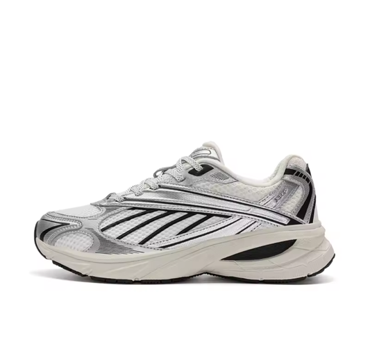 XTEP Retro Sport Sneaker
